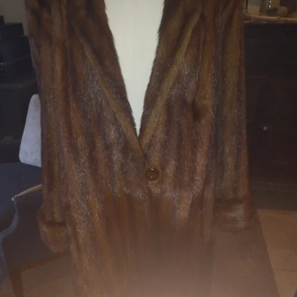 WOMEN'S MINK COAT